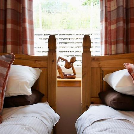 The Old Schoolhouse Lochearnhead Apartment ภายนอก รูปภาพ