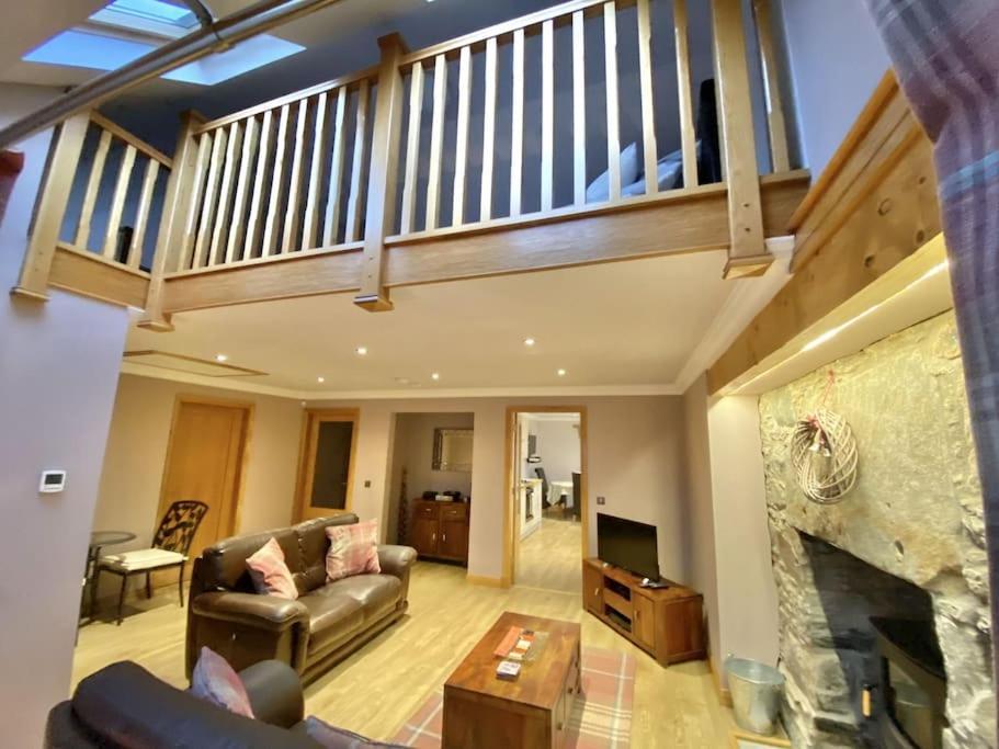 The Old Schoolhouse Lochearnhead Apartment ภายนอก รูปภาพ