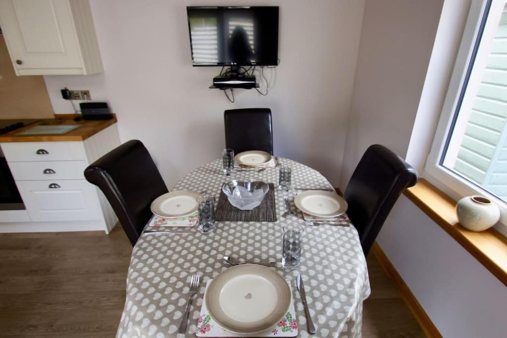 The Old Schoolhouse Lochearnhead Apartment ภายนอก รูปภาพ