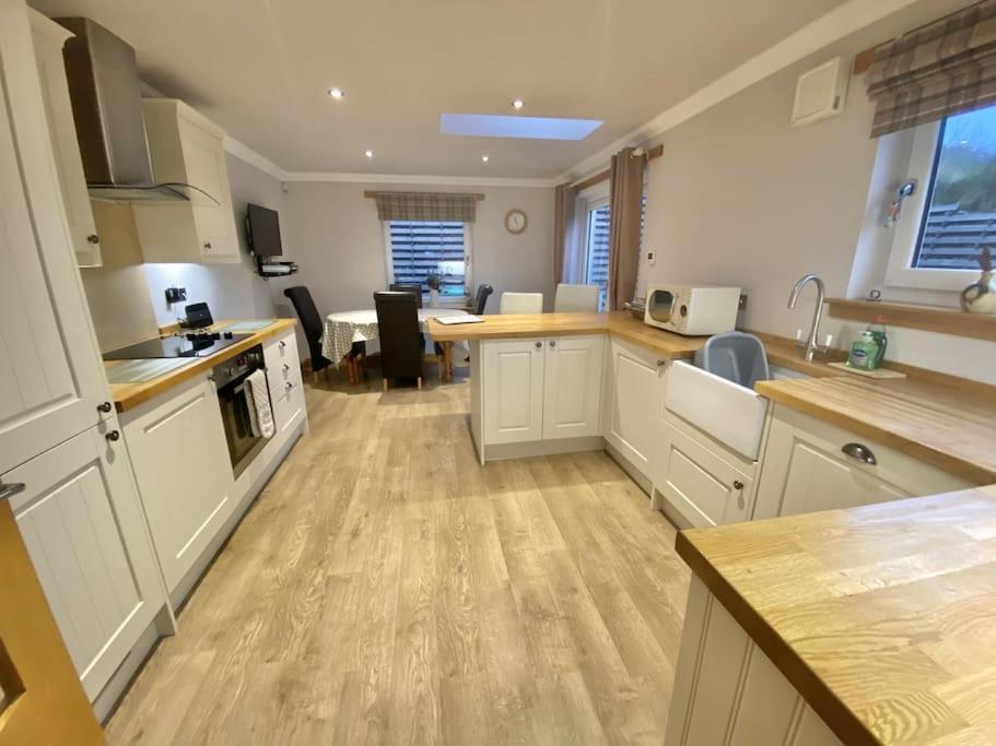 The Old Schoolhouse Lochearnhead Apartment ภายนอก รูปภาพ