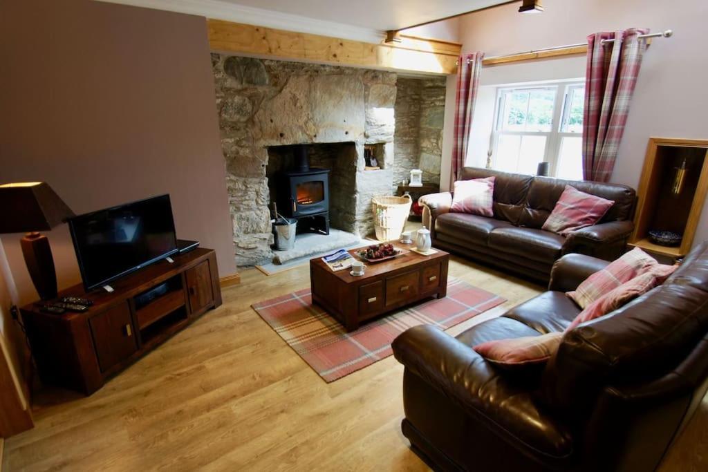 The Old Schoolhouse Lochearnhead Apartment ภายนอก รูปภาพ